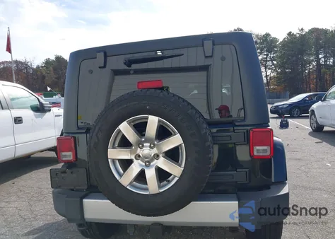 2012 Jeep Wrangler Unlimited Sahara z USA, uszkodzony, nr VIN 1C4HJWEG6CL206063